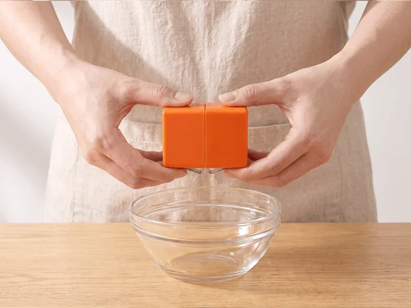 🍳 Quick Egg Cracker Tool – Open Hundreds Of Eggs Faster & Cleaner——Microwave Egg Poacher 🔥